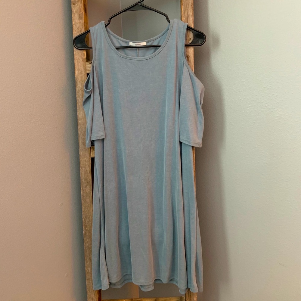 Blue dress